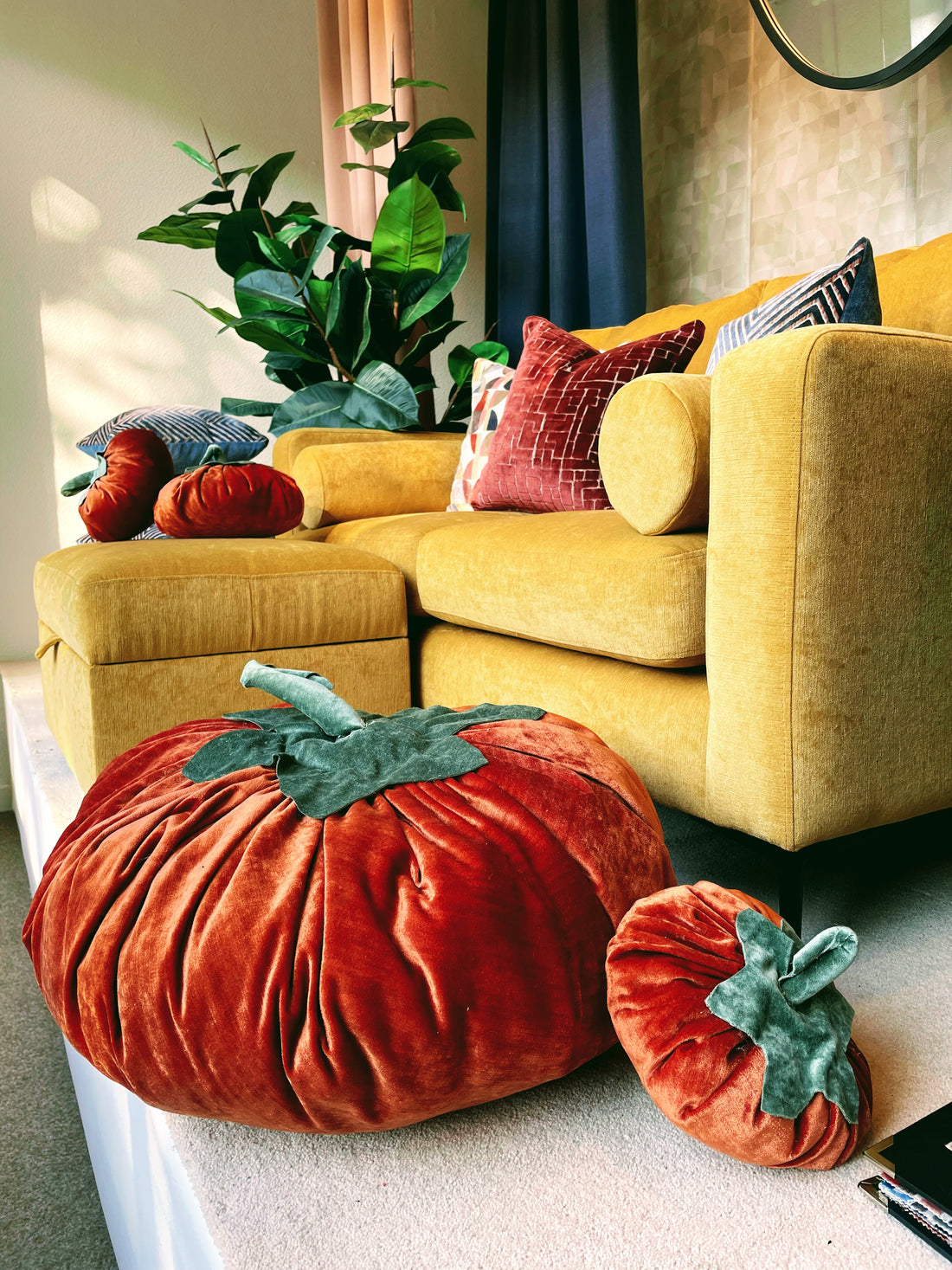 Handmade Pumpkin Cushions: A Seasonal Delight!