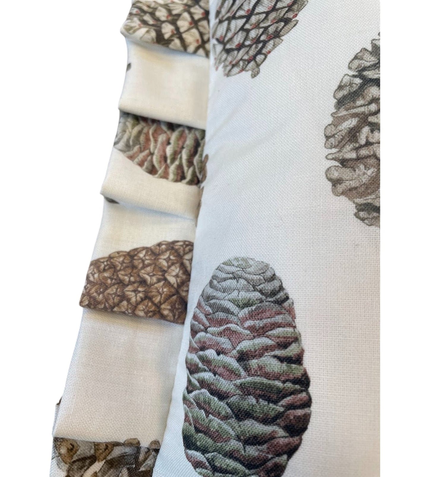 Pine Cones Briarwood/Cream Cushion