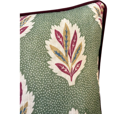 Sessile Leaf forest green Cushion